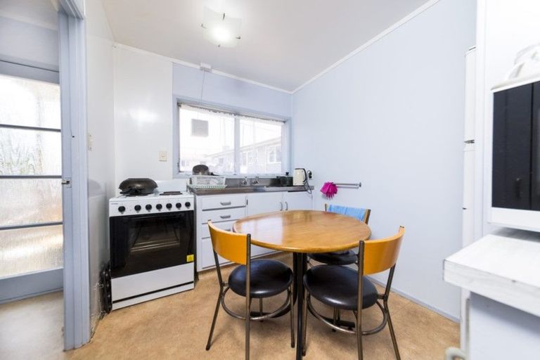 Photo of property in 2/1 Leigh Terrace, Bayview, Auckland, 0629