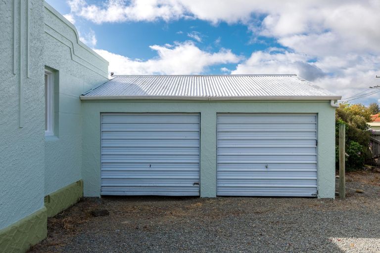 Photo of property in 53 Rhodes Street, Waimate, 7924