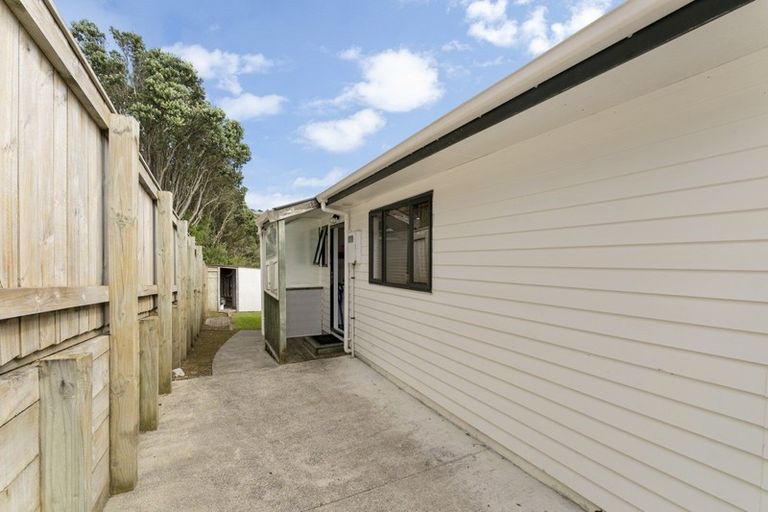 Photo of property in 36 Northumberland Street, Cannons Creek, Porirua, 5024