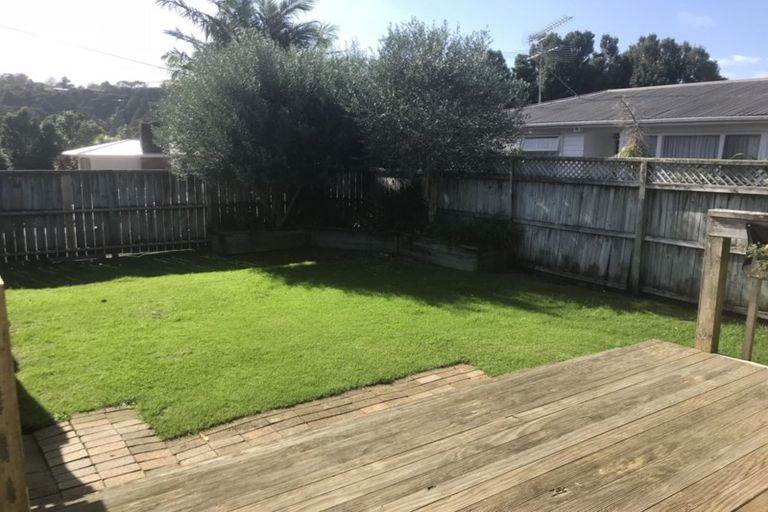 Photo of property in 2/81a Salisbury Road, Birkdale, Auckland, 0626