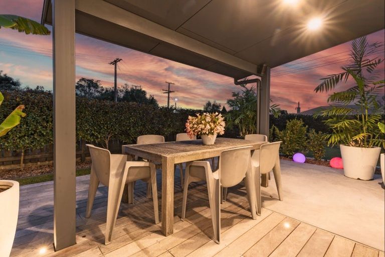 Photo of property in 25 Cambridge Terrace, Masterton, 5810