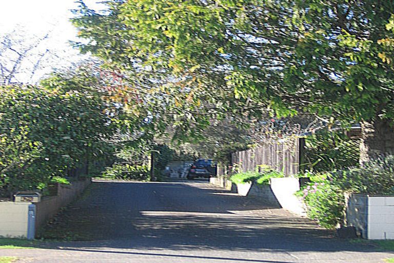 Photo of property in 128 Totara Drive, Pukete, Hamilton, 3200