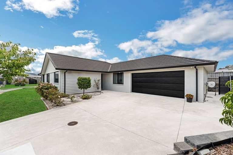 Photo of property in 1 James Elliot Way, Pokeno, 2402