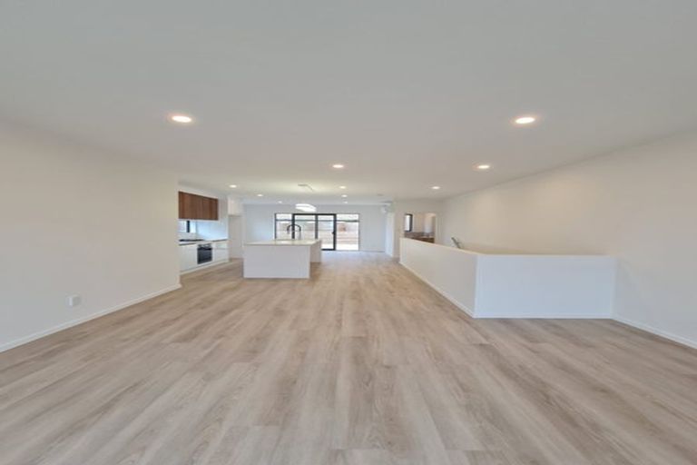 Photo of property in 14a Kotahitanga Street, Papakura, 2110