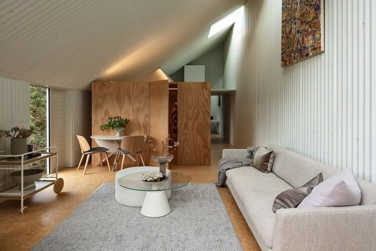 Photo of property in 55a Mount Pleasant Road, Aro Valley, Wellington, 6012