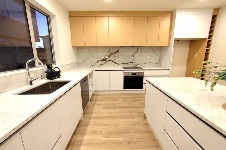 Photo of property in 28 Maugham Drive, Bucklands Beach, Auckland, 2014