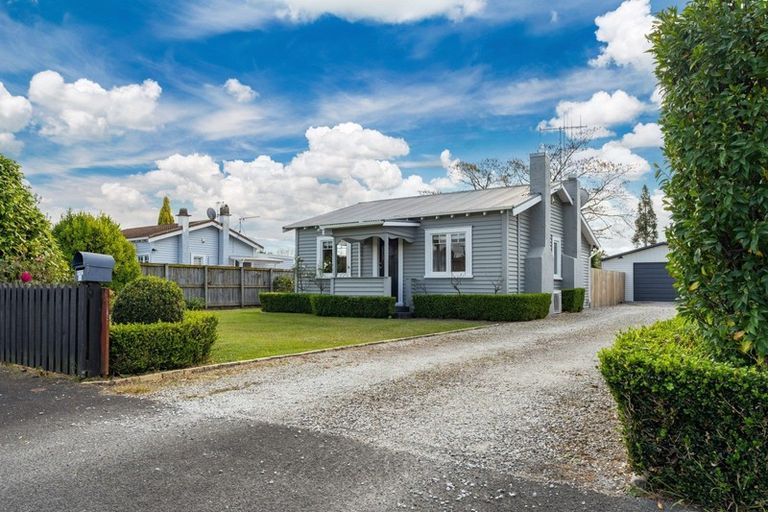 Photo of property in 25 Oxford Street, Fairfield, Hamilton, 3214