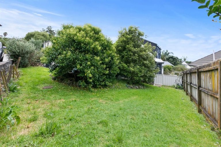 Photo of property in 1/20 Lowburn Place, Clover Park, Auckland, 2019