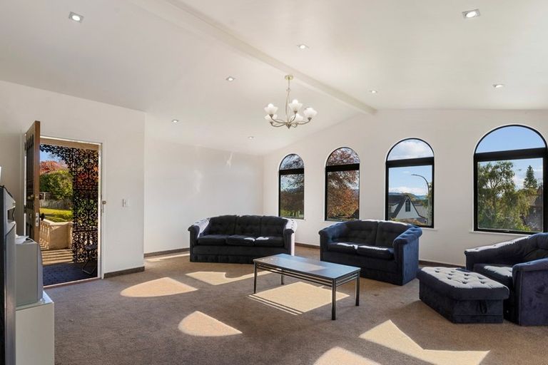 Photo of property in 1 Blackmore Drive, Lynmore, Rotorua, 3010