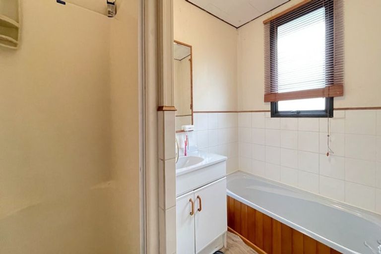 Photo of property in 3/9 Ireland Place, Ranui, Auckland, 0612