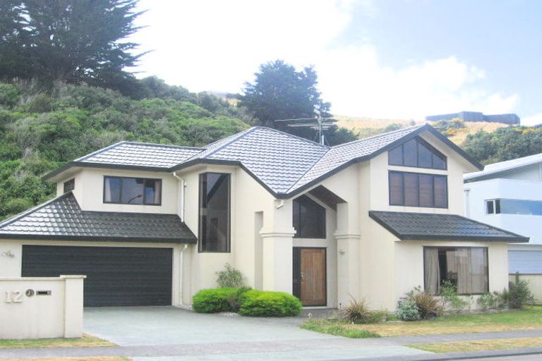 Photo of property in 12 Waterhouse Drive, Brooklyn, Wellington, 6021