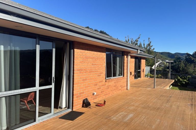 Photo of property in 5 Bell Bird Rise, Picton, 7220