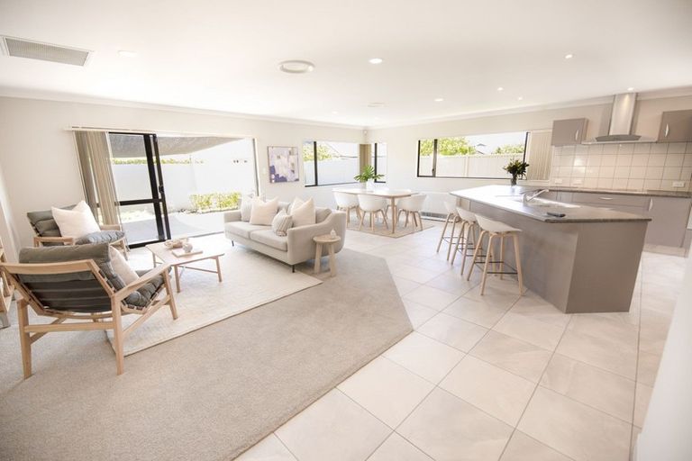 Photo of property in 9 Pinotage Drive, Greenmeadows, Napier, 4112