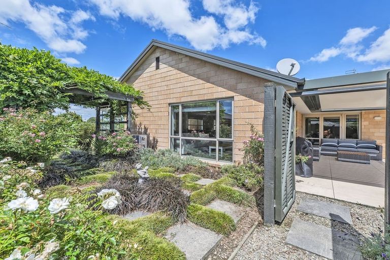 Photo of property in 1 Oldham Place, Darfield, 7510