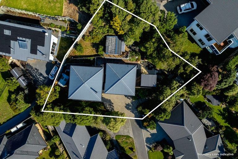 Photo of property in 32 Lorna Irene Drive, Raumati South, Paraparaumu, 5032