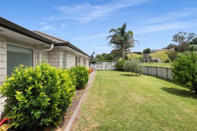 Photo of property in 8a Cannell Farm Drive, Te Puke, 3119