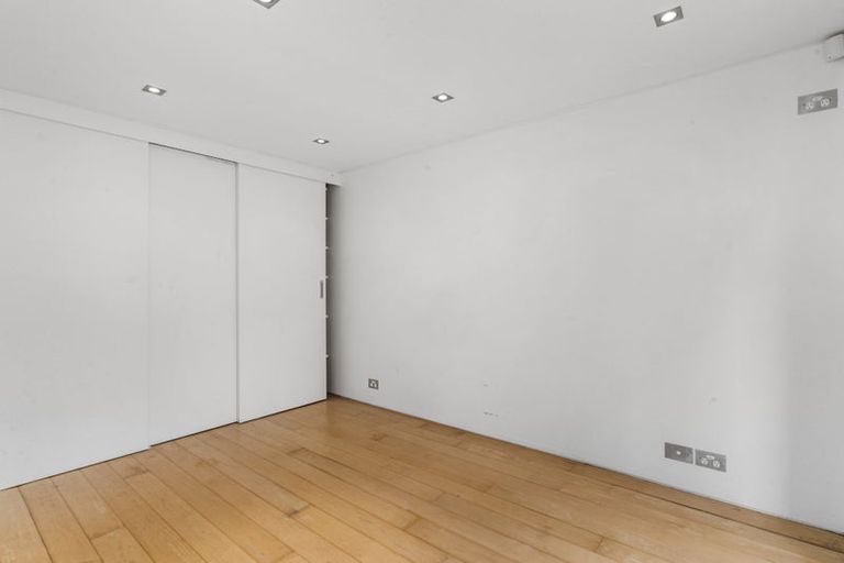 Photo of property in 7 Cecil Road, Milford, Auckland, 0620