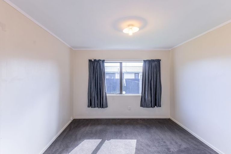 Photo of property in 129a Avalon Drive, Nawton, Hamilton, 3200