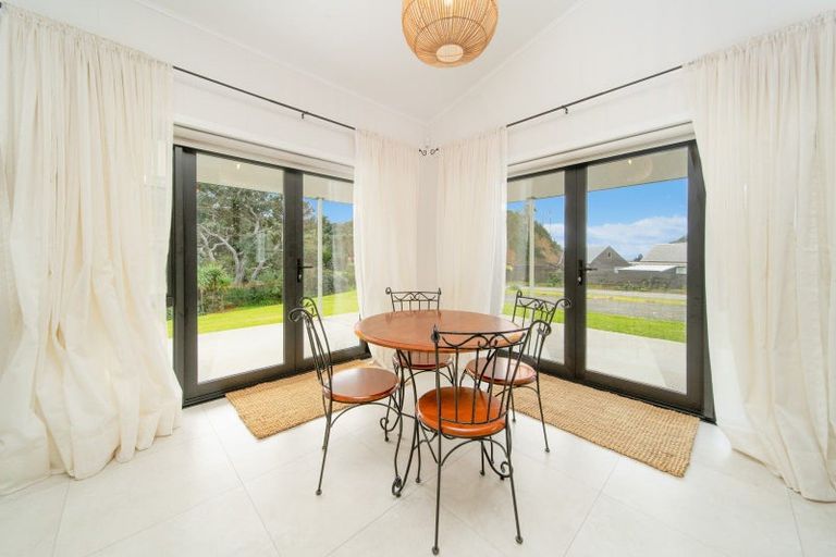 Photo of property in 565 Rockell Road, Whananaki, Hikurangi, 0181