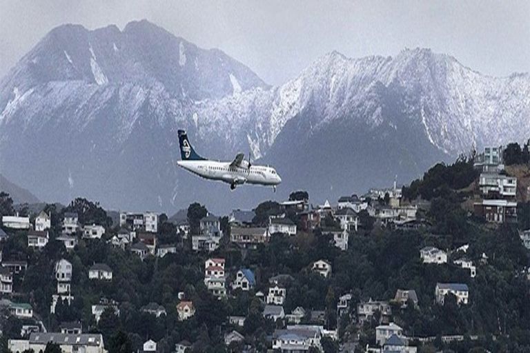 Photo of property in 71 Sutherland Road, Melrose, Wellington, 6023