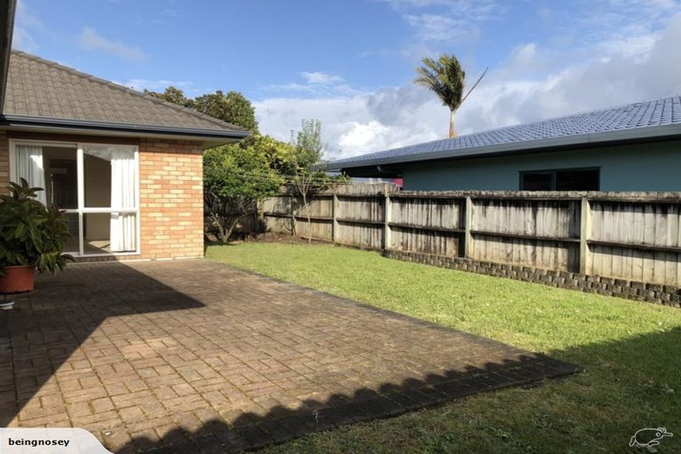 Photo of property in 14 Chapletown Drive, East Tamaki, Auckland, 2016