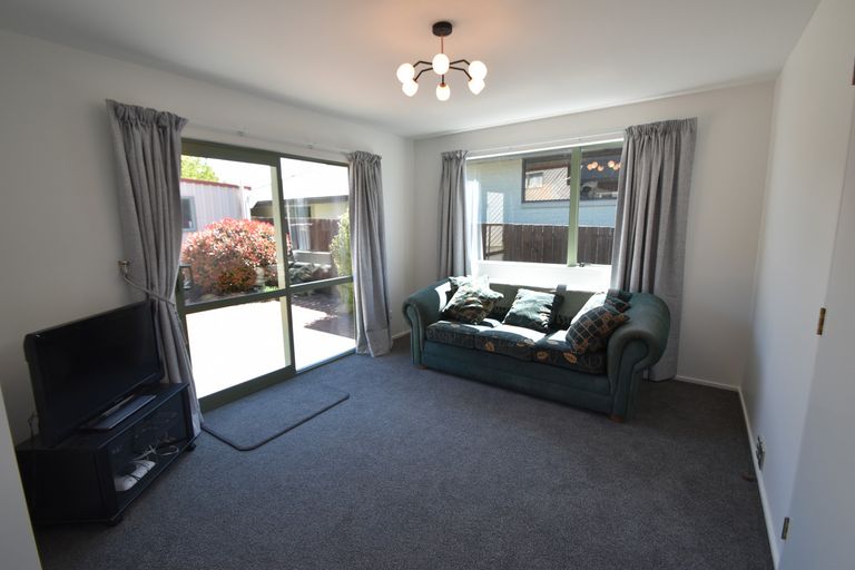 Photo of property in 12 Ahuriri Drive, Omarama, 9412