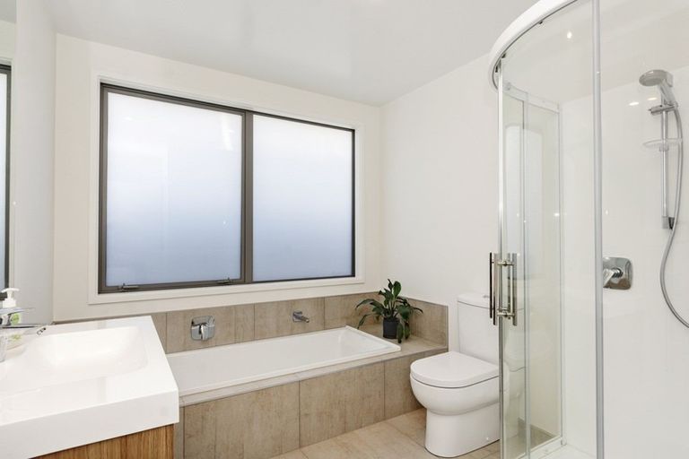 Photo of property in 2a Laing Place, Otumoetai, Tauranga, 3110