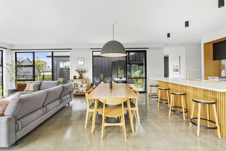 Photo of property in 49 Grayson Road, Wainui, Silverdale, 0992