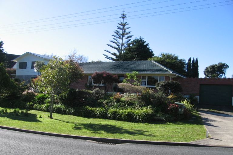 Photo of property in 15 Hammond Avenue, Hatfields Beach, Orewa, 0931