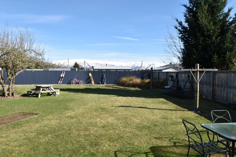 Photo of property in 25 Sealy Street, Twizel, 7901