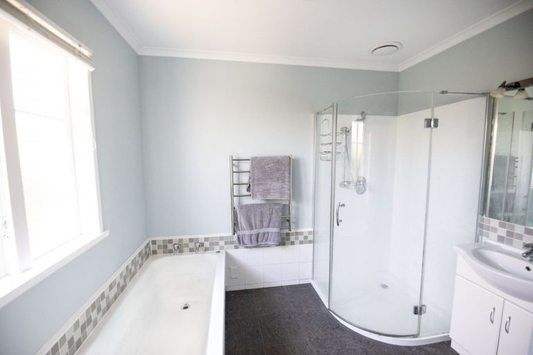 Photo of property in 6 Travis Street, Taradale, Napier, 4112