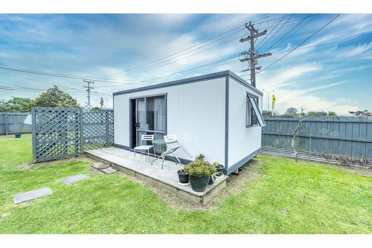 Photo of property in 1/88 Mcannalley Street, Manurewa East, Auckland, 2102