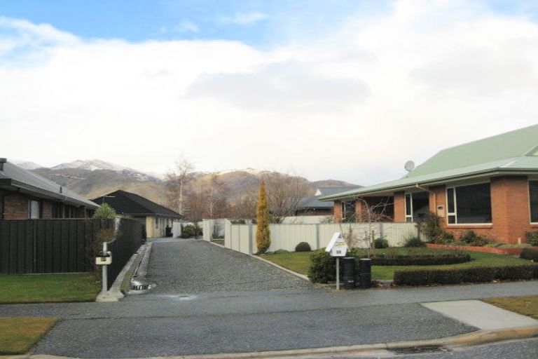 Photo of property in 37 Cairnmuir Crescent, Cromwell, 9310