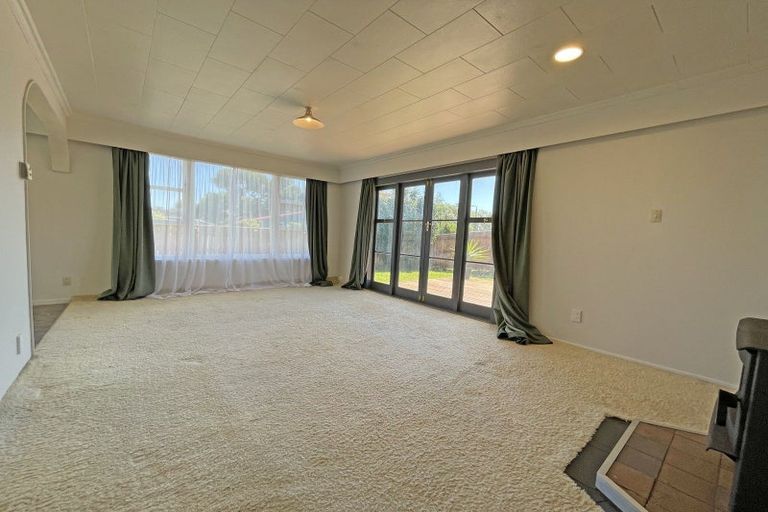 Photo of property in 50 Kimberley Grove, Westbrook, Palmerston North, 4412