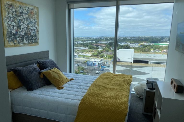 Photo of property in Sentinel Apartments, 805/3 Northcroft Street, Takapuna, Auckland, 0622