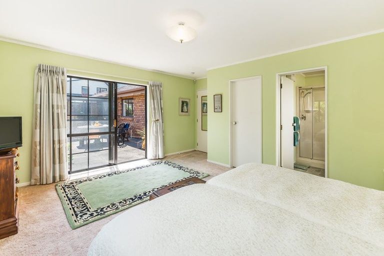 Photo of property in 36 Awanui Drive, Waikanae, 5036