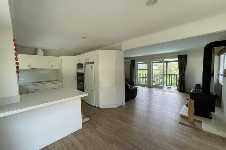 Photo of property in 42 Oaktree Avenue, Browns Bay, Auckland, 0630
