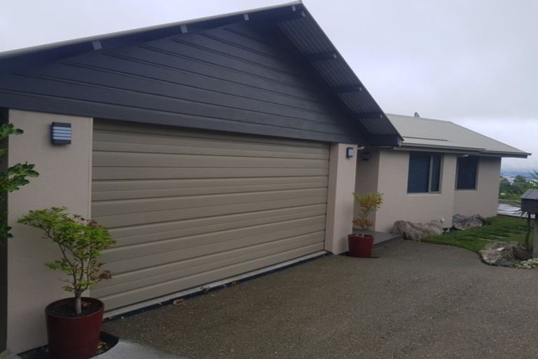 Photo of property in 11 Windsor Drive, Britannia Heights, Nelson, 7010