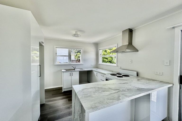 Photo of property in 5 Reid Road, Wainuiomata, Lower Hutt, 5014