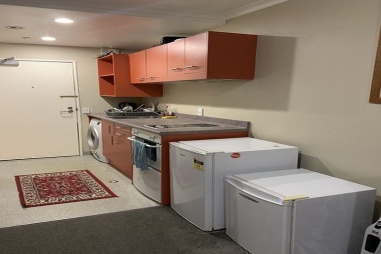 Photo of property in Aitken Street Apartments, 202/5 Aitken Street, Thorndon, Wellington, 6011