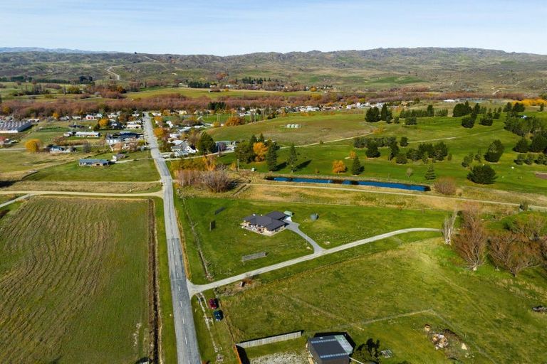 Photo of property in 13 White Road, Omakau, 9376