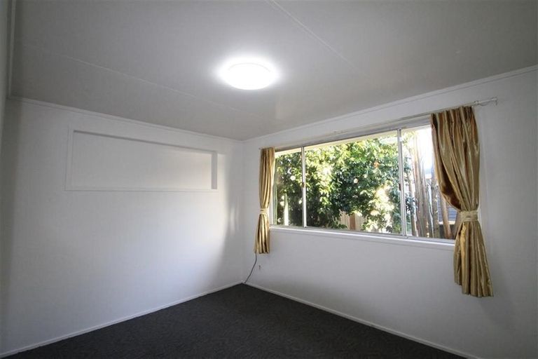 Photo of property in 30 Killarney Avenue, Torbay, Auckland, 0630