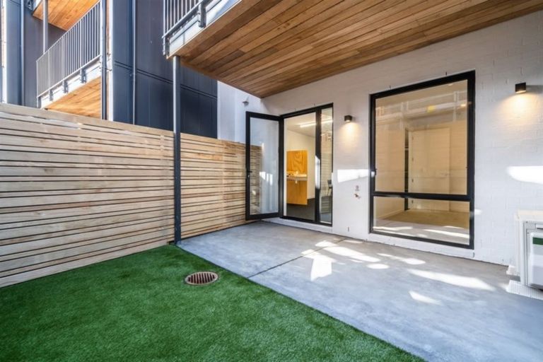 Photo of property in 16 Catalina Bay Drive, Hobsonville, Auckland, 0616