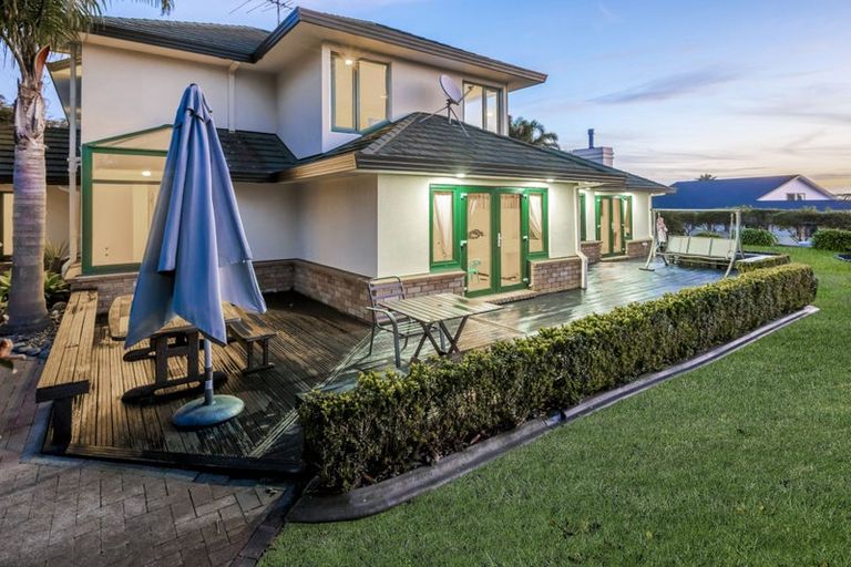 Photo of property in 10 St Elmo Rise, Shamrock Park, Auckland, 2016