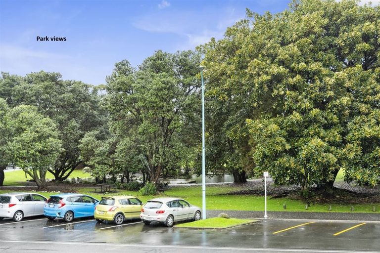 Photo of property in Salisbury Crown, 6/7 Salisbury Avenue, Mount Maunganui, 3116