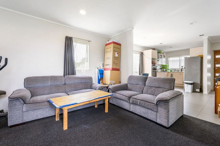 Photo of property in 2/20 Rata Vine Drive, Wiri, Auckland, 2104