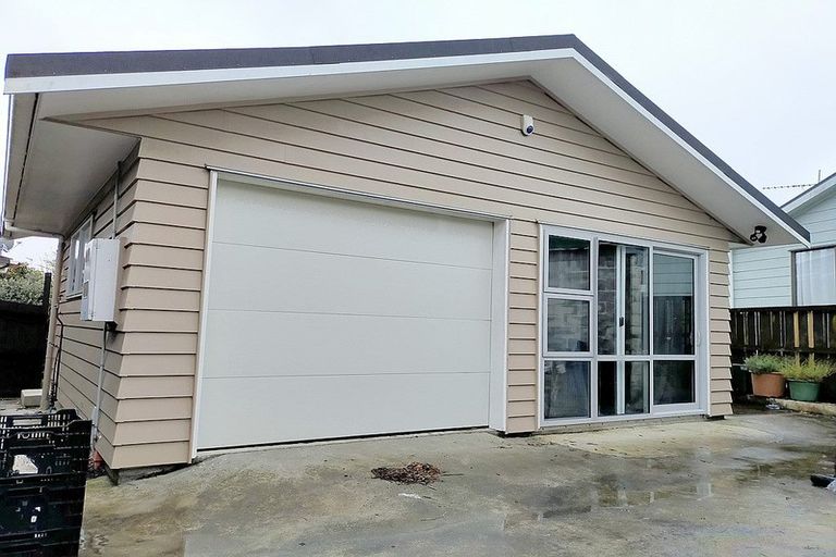 Photo of property in 30 Mander Place, Bucklands Beach, Auckland, 2012