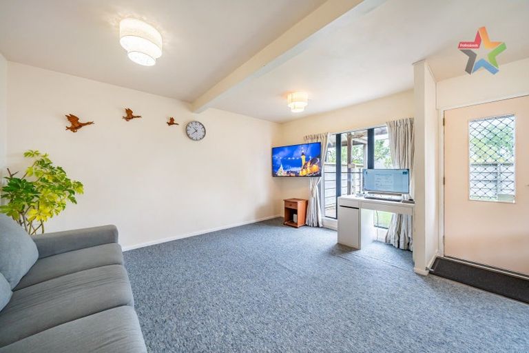 Photo of property in 2/74 Waiwhetu Road, Waiwhetu, Lower Hutt, 5010