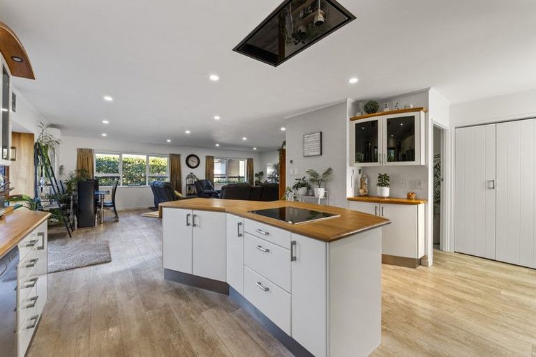 Photo of property in 20 Patterson Road, Hurworth, New Plymouth, 4371