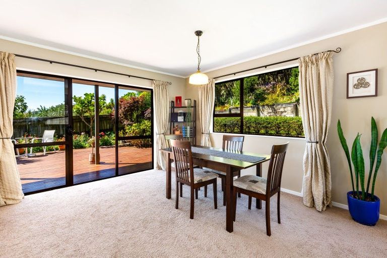 Photo of property in 61 Albatross Close, Whitby, Porirua, 5024